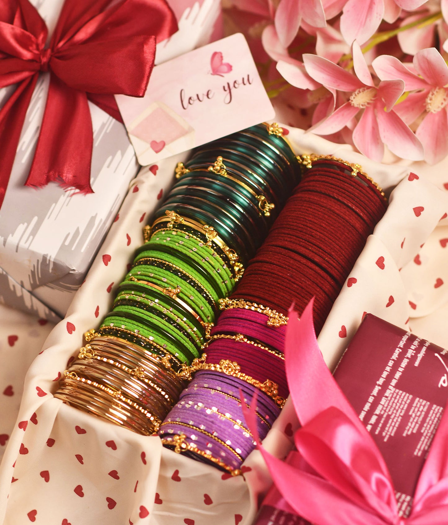 অনুরাধা (CC O1.2) - Premium Velvet & Ghungroo Churi Box