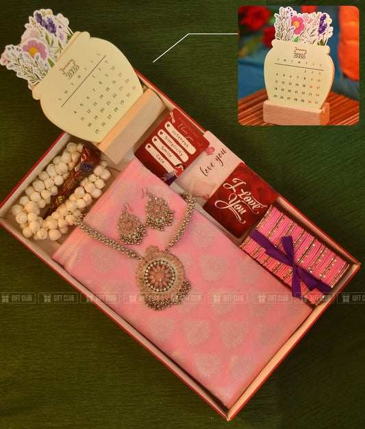 S99 - Sharee Package with floral calendar 2026 with a wooden base